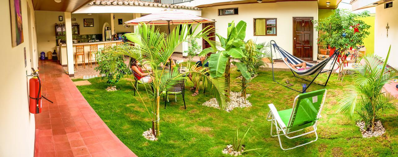 Casa Lula Leon Hostal Bagian luar foto