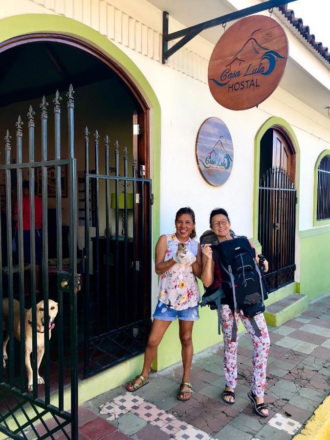 Casa Lula Leon Hostal Bagian luar foto